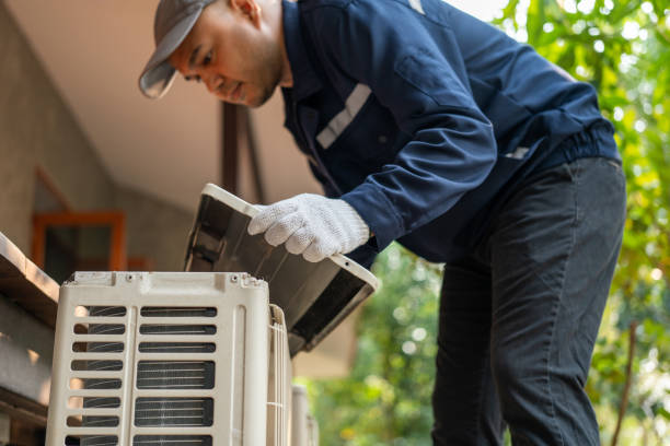 Best HVAC service technicians  in Lomira, WI